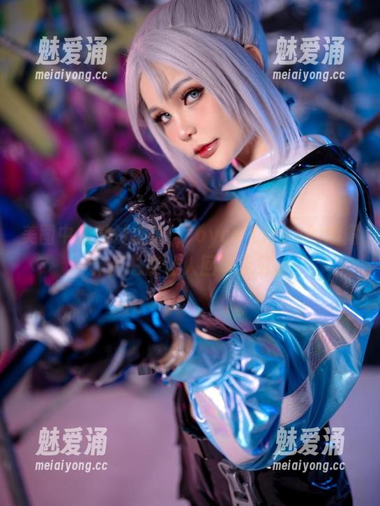Joyce Lin2x 美图中的微妙之处,Joyce Lin2x的妮露作品总能让人回味无穷。